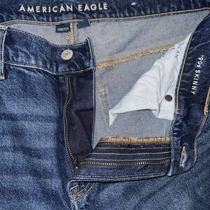 AE Stretch 90’s Skinny Jean